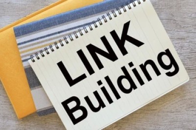 Cheap vs. Quality Links – Which Wins in the Long Run?