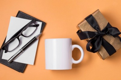 Corporate Gift Ideas That Align with Your Brand Values: Personalized and Meaningful Gifts