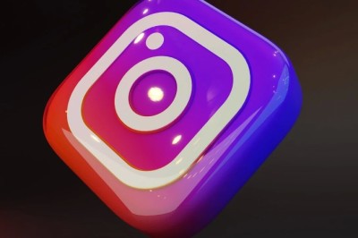 How to create social media graphics that grab attention?