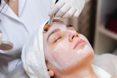 Why Cleansing And Exfoliating Are The Foundation of Every Great Facial