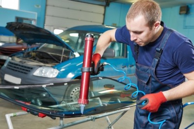Tips to Save Money on Windshield Repair in Calgary