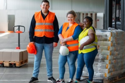 How to Help Someone Having an Allergic Reaction to an Insect Bite