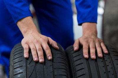 Pirelli vs. Bridgestone: Two Giants, One Winner – Which Tyre Should You Choose?