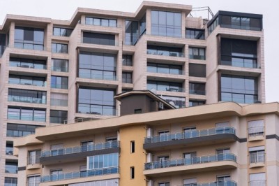 Can a Commercial Real Estate Agent Handle Large-Scale Projects?