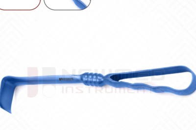 The Richard Retractor: Precision in Surgical Exposure