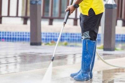 Top Benefits of Hiring Professional Floor Care Services Dallas for Your Business
