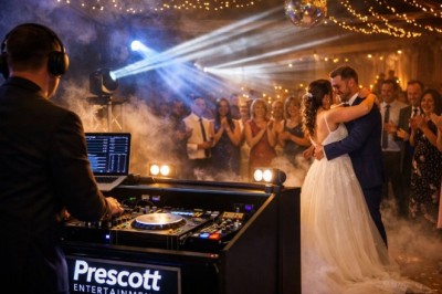 How Wedding DJ Hire Somerset Enhances Your Entire Wedding Day