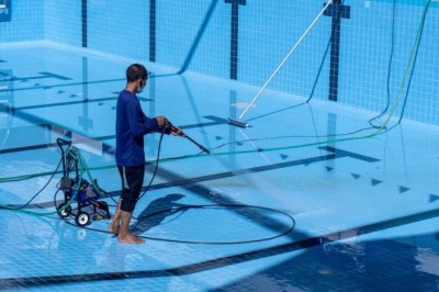 How to Build a Profitable Pool Equipment Business in 2025