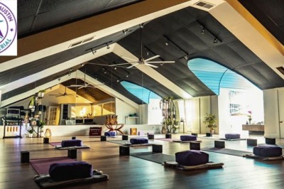 Why Aya Art of Aerial is a Top Choice for Yoga Classes for Teens?