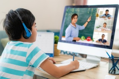 Where to Find the Best Live Online Classes for Students Easily