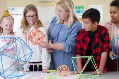 How to Integrate the Strawbees STEM Starter Kit in K-5?