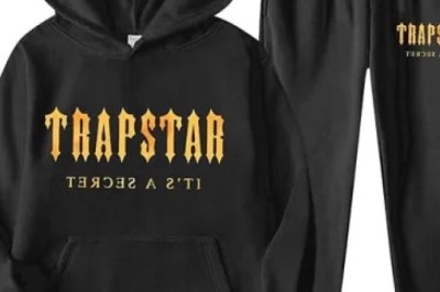Trapstar Tracksuit with Trapstar Shirt: A Statement of Urban Elegance and Street Dominance