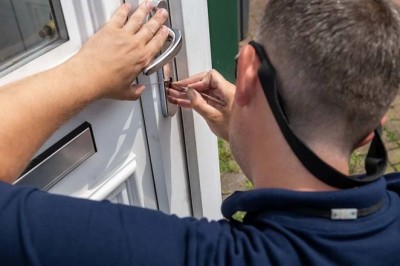 Why Hybrid Lock Systems Are Becoming Common in Dubai