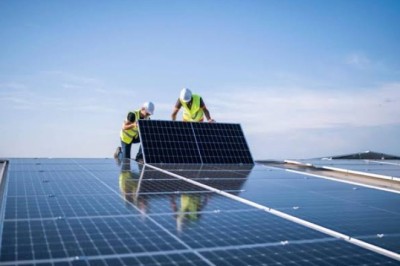 Why Local Solar Installers Make All The Difference On Your Roof